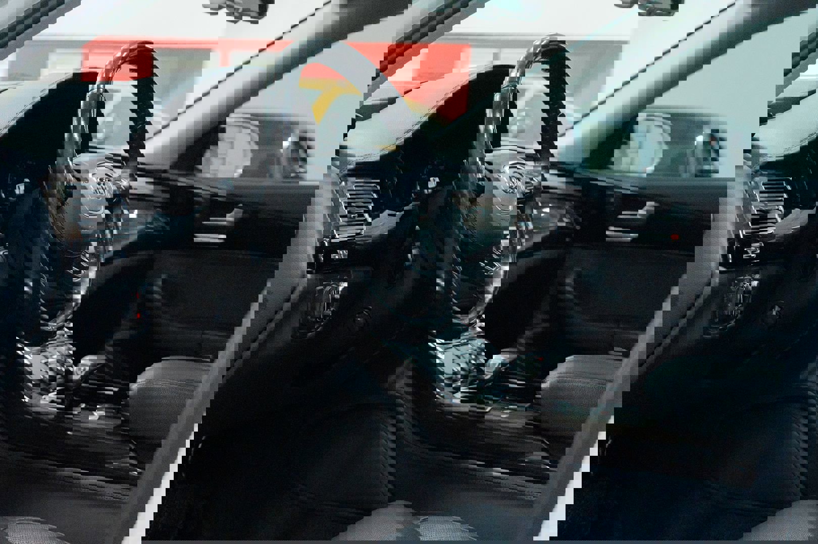 Used 2015 Audi A8 L TDI w/ Premium Package image 16