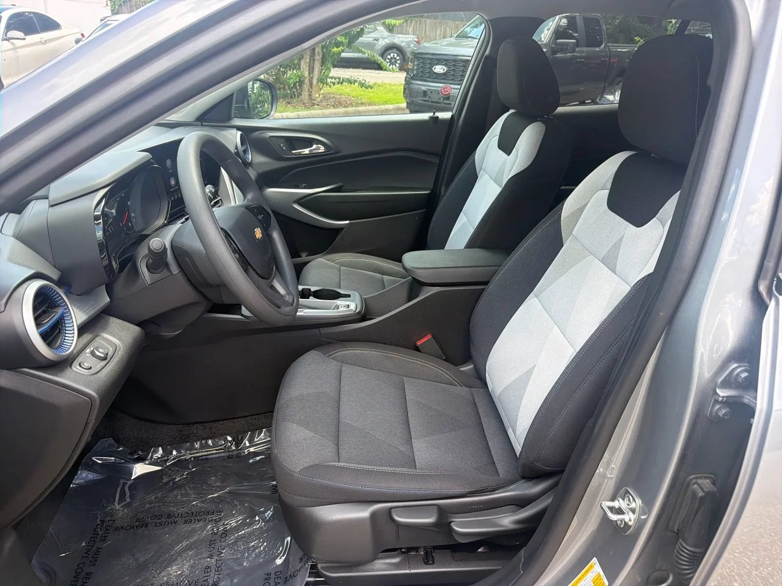 Used 2026 Chevrolet Trax LS FWD image 12