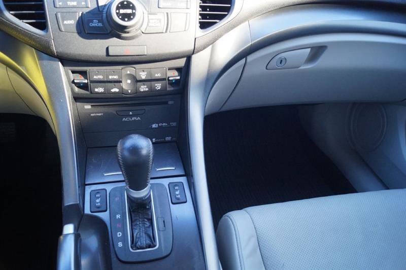Used 2013 Acura TSX w/ Technology Package image 22