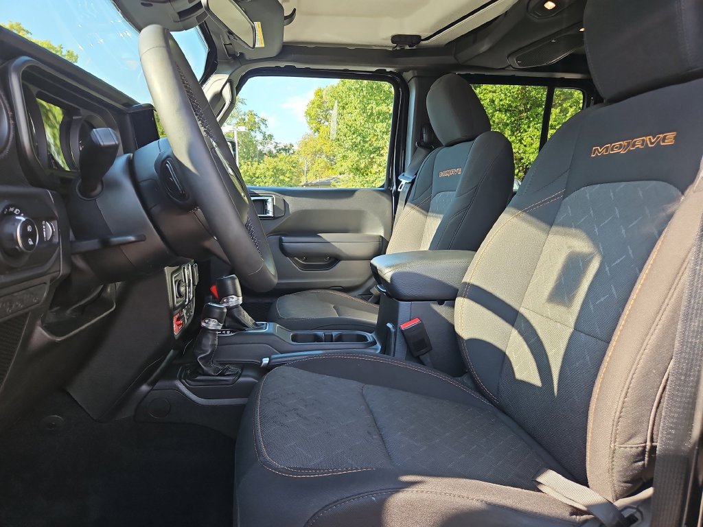 Used 2026 Jeep Gladiator Mojave AWD/4WD image 20