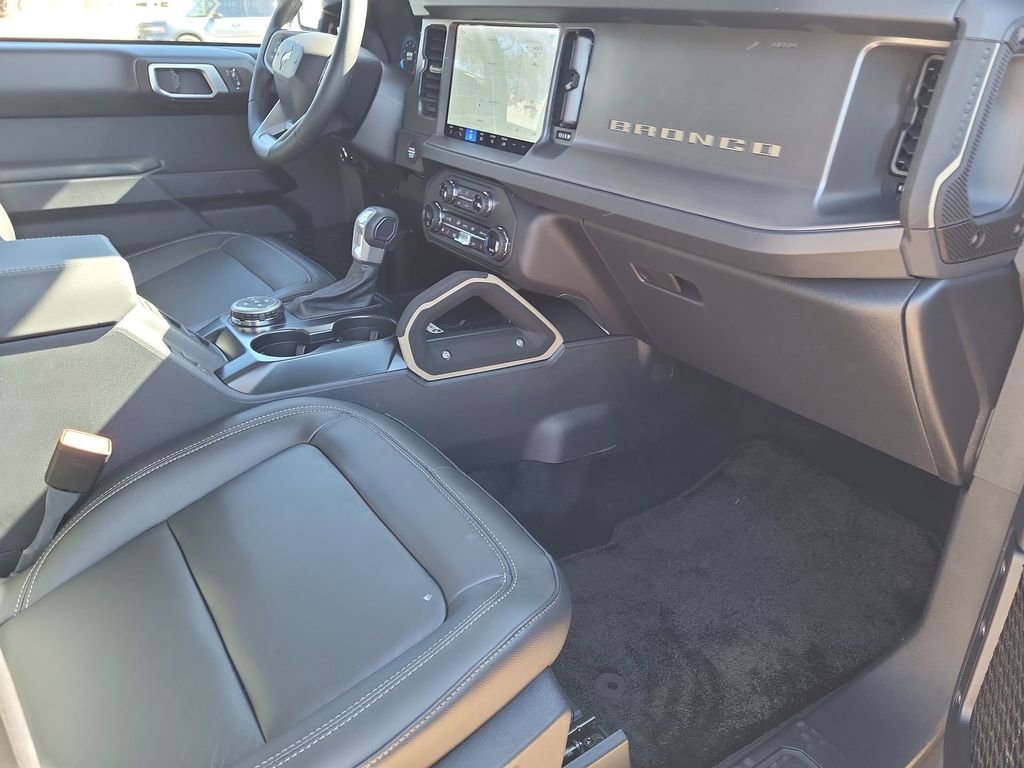 New 2025 Ford Bronco Badlands image 25