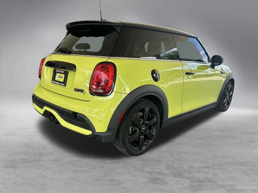 Used 2023 MINI Cooper S FWD image 3