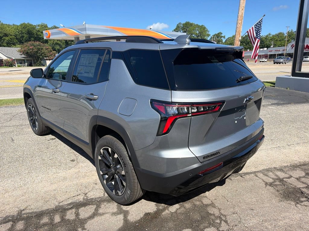 New 2026 Chevrolet Equinox RS w/ Convenience Package III FWD image 7