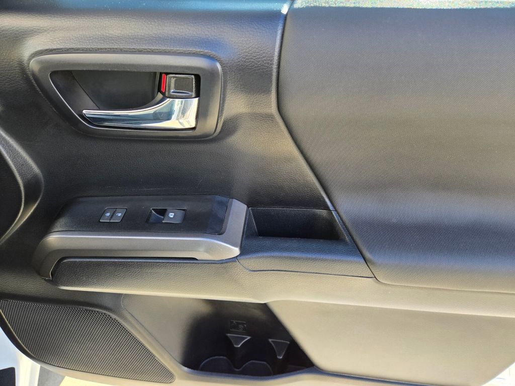 Used 2021 Toyota Tacoma TRD Off-Road w/ Technology Package image 20