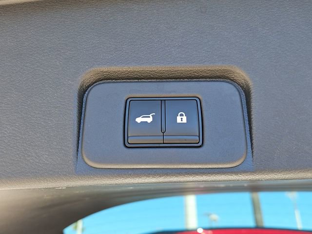 Used 2023 Nissan Rogue Platinum FWD image 8