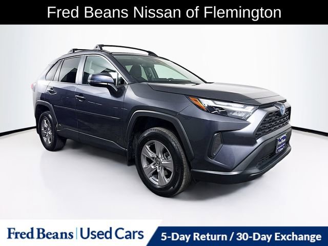 Used 2024 Toyota RAV4 XLE image 1