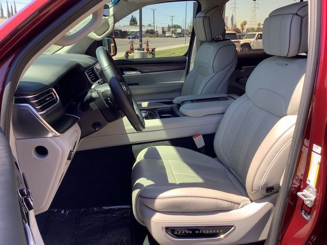Used 2022 Jeep Grand Wagoneer Series II w/ Premium Group II image 8