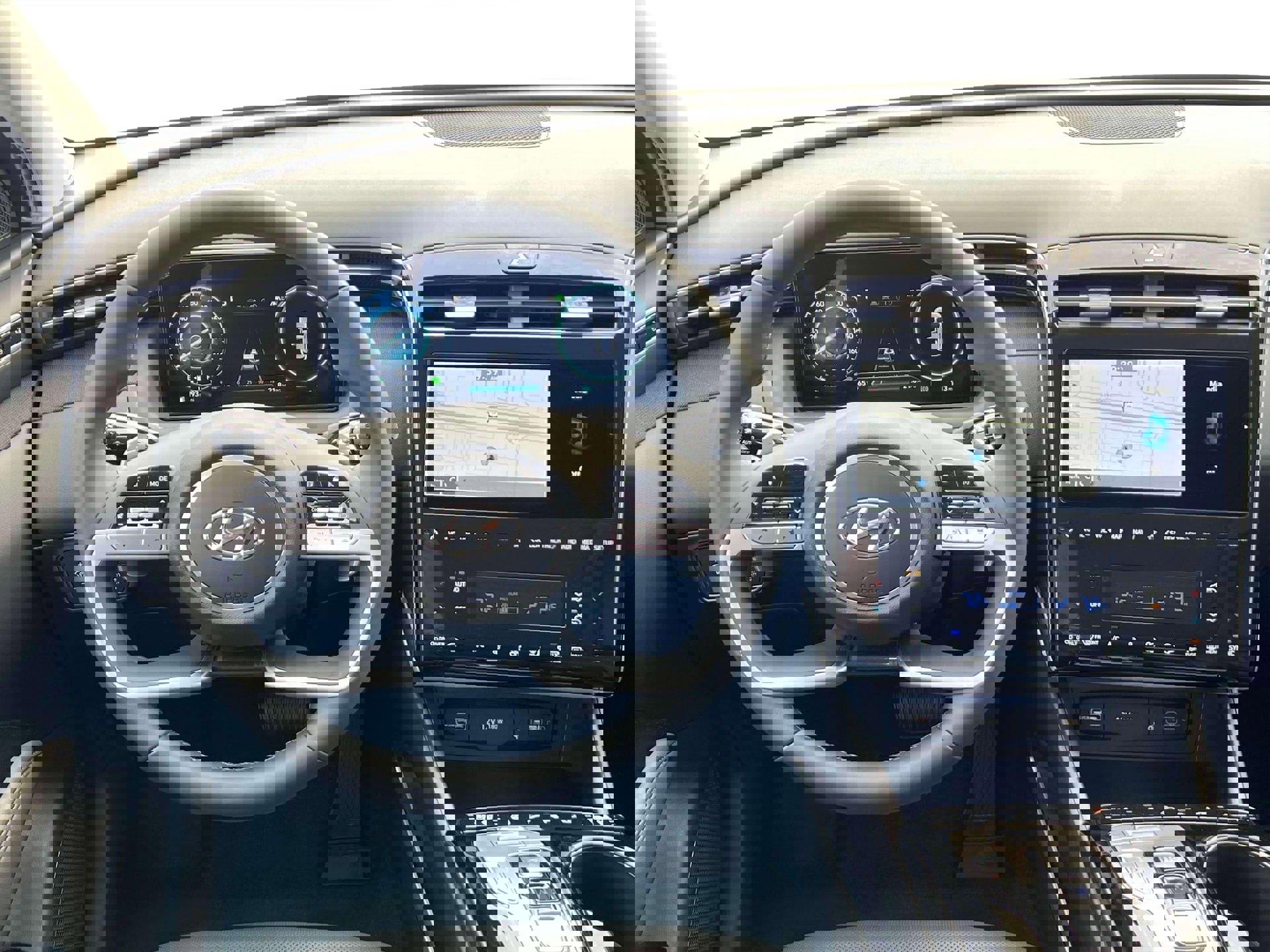 Used 2024 Hyundai Tucson Limited image 17