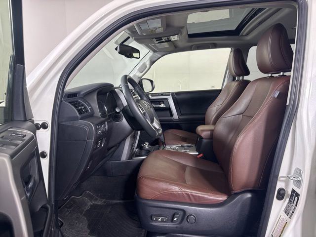 Used 2015 Toyota 4Runner Limited AWD/4WD image 11