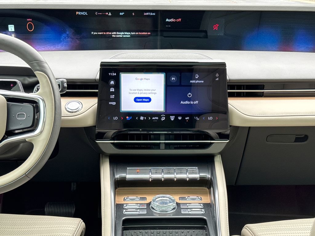 Used 2025 Lincoln Nautilus Reserve image 19