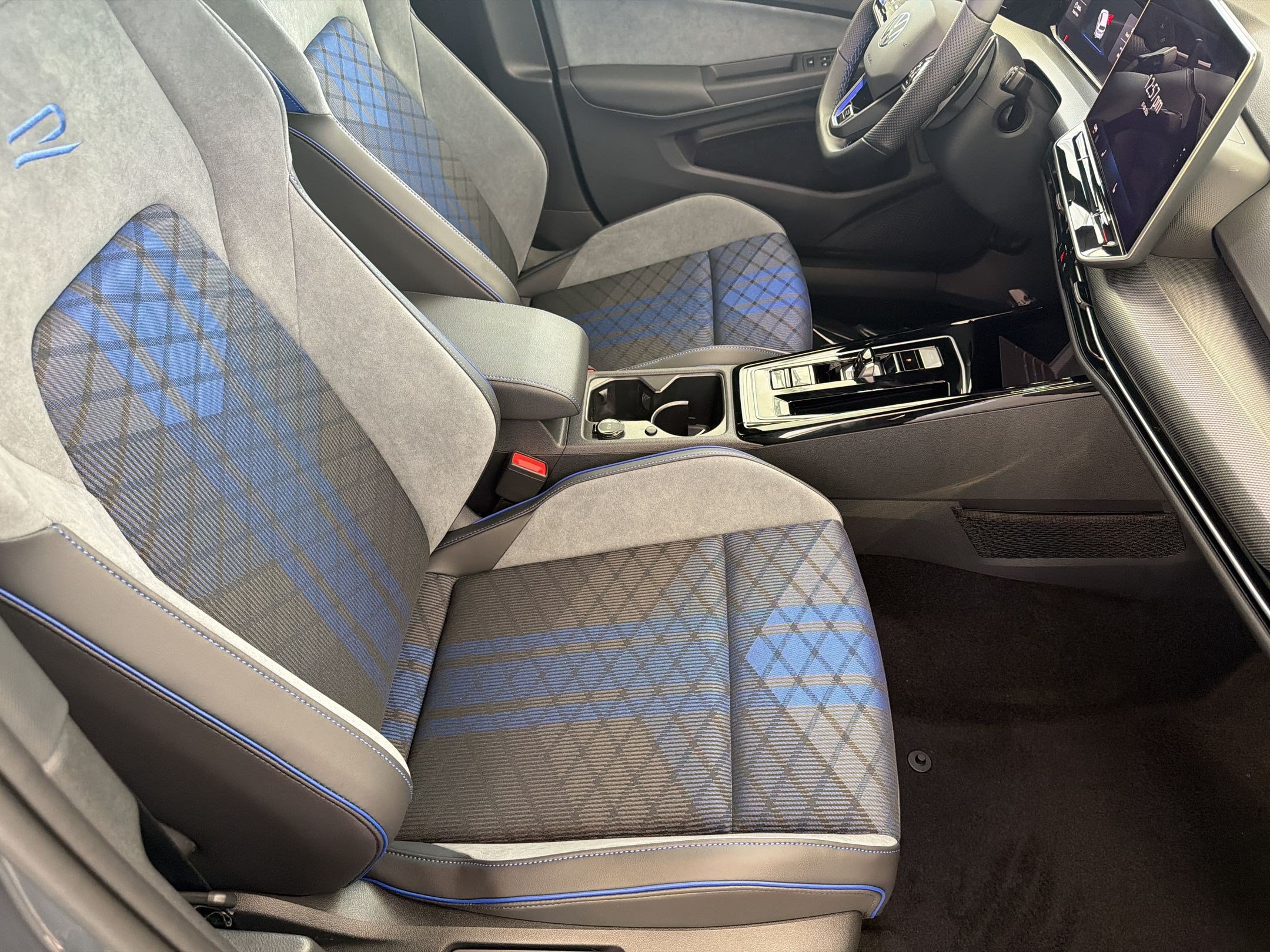 New 2026 Volkswagen Golf w/ Euro Style Package AWD/4WD image 20
