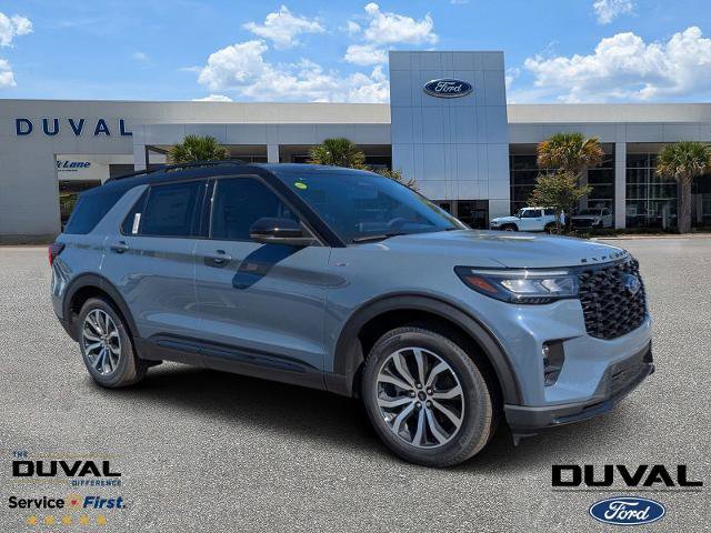 New 2025 Ford Explorer ST-Line w/ Premium Package