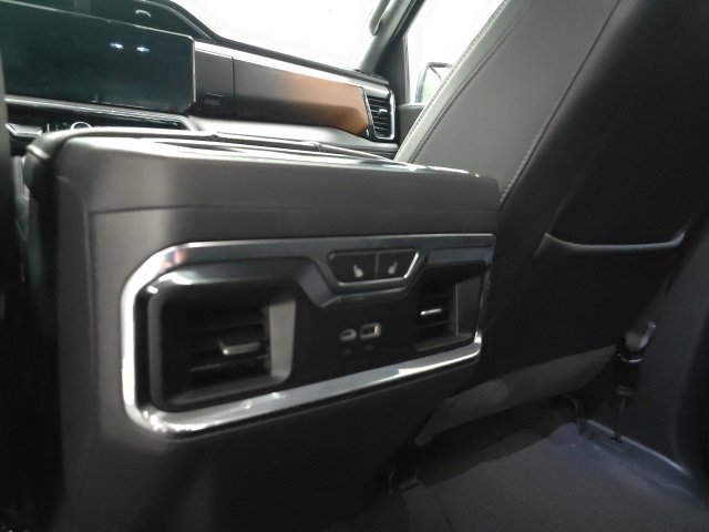 Used 2024 GMC Sierra 1500 Denali image 13