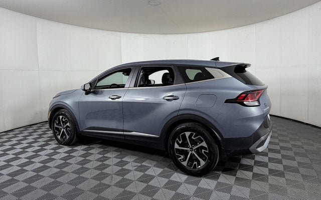 Used 2024 Kia Sportage EX FWD image 3