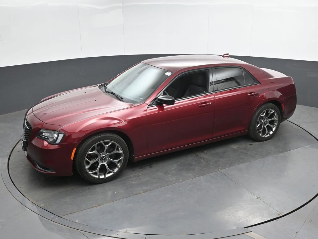 Used 2018 Chrysler 300 Touring w/ Sport Appearance Package RWD image 39
