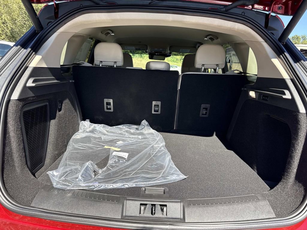 New 2026 Lincoln Corsair Premiere image 11