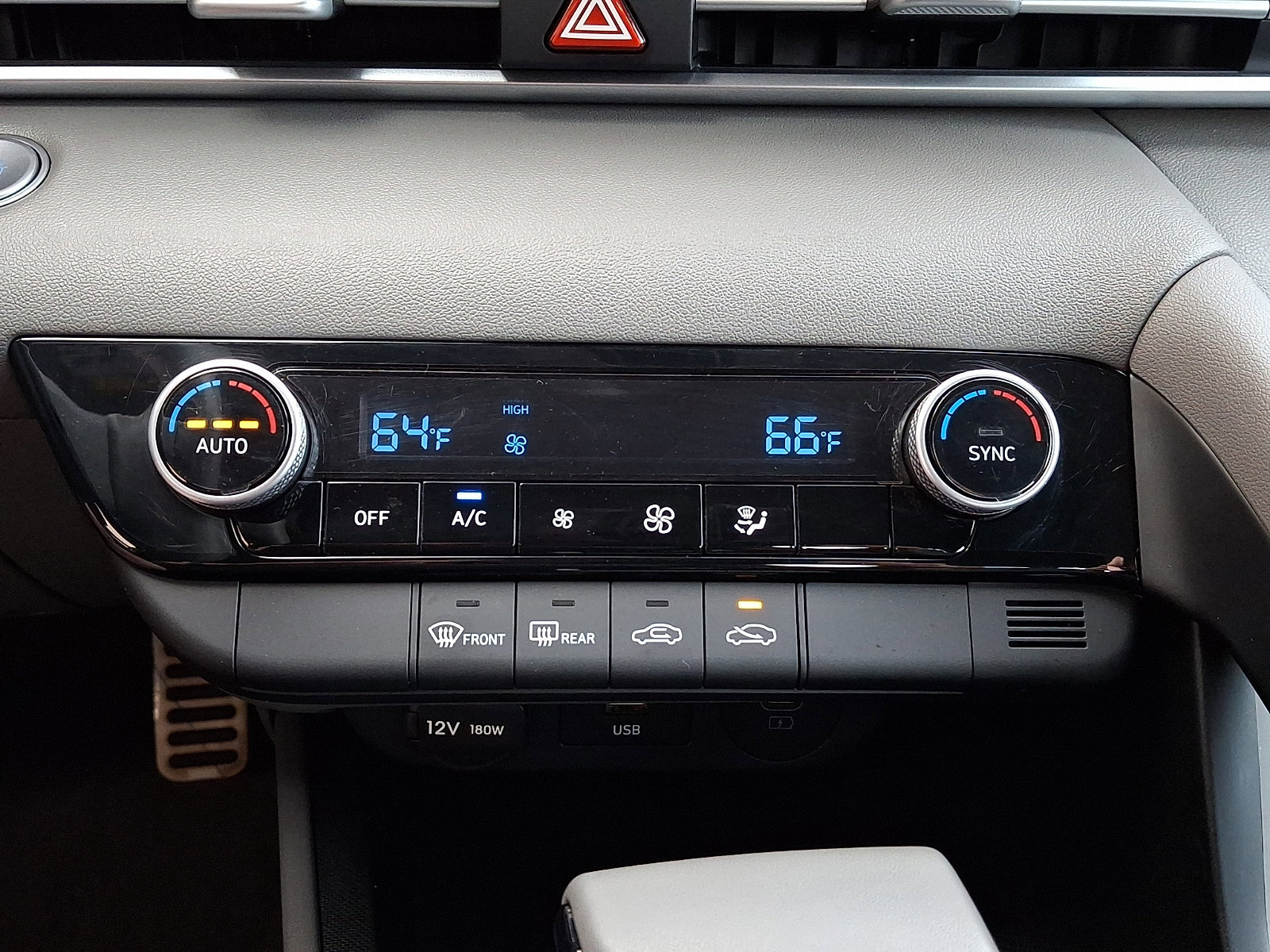 Certified 2025 Hyundai Elantra Sport FWD image 15