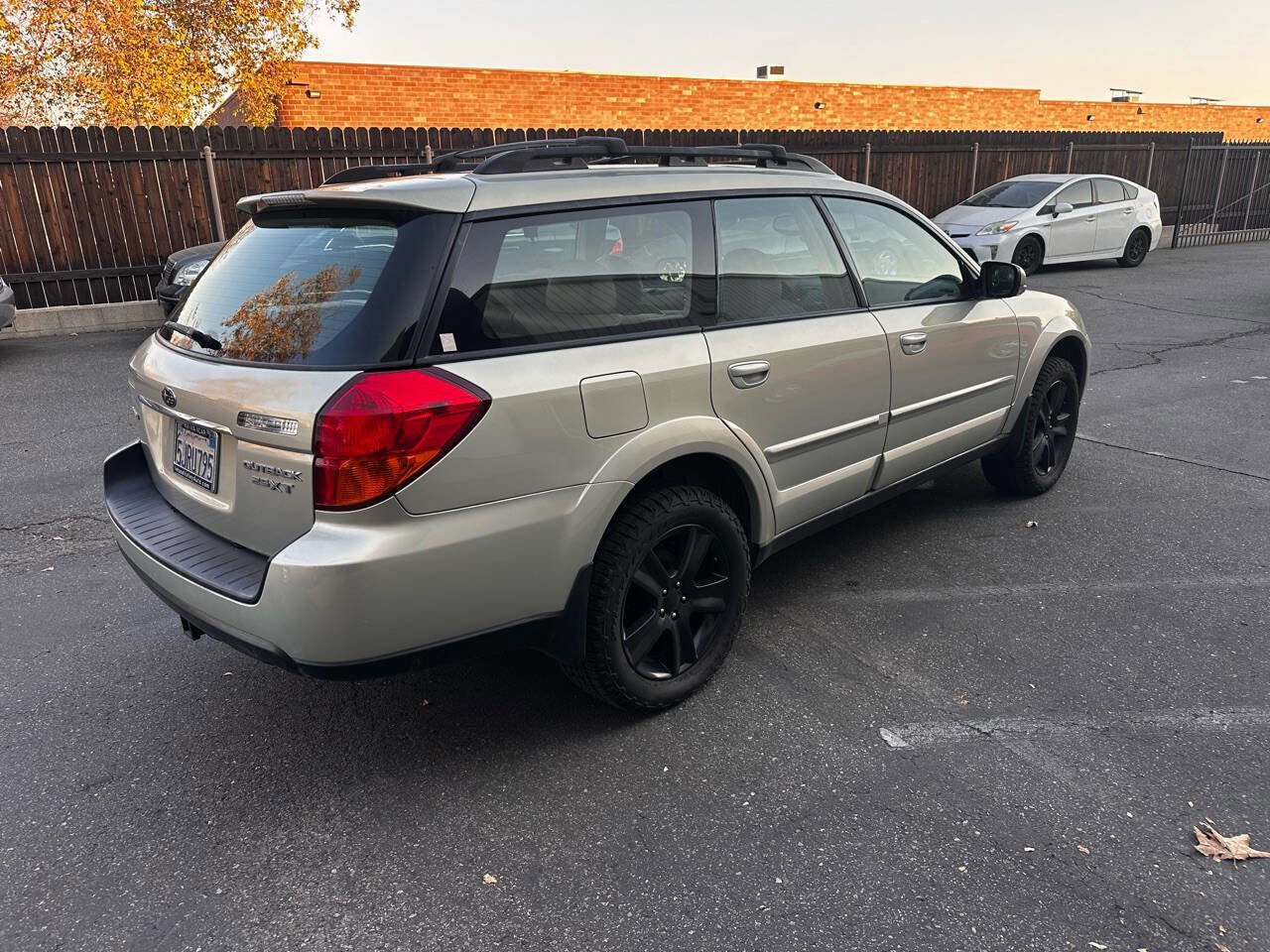 Used 2005 Subaru Outback 2.5XT Limited image 4