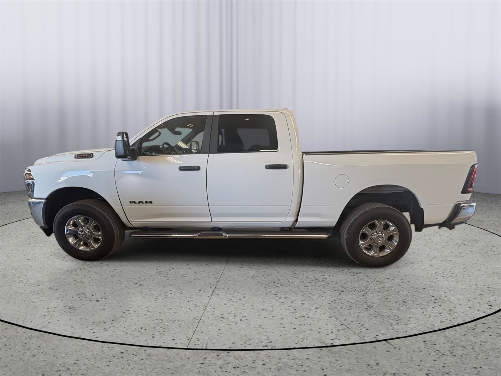 Used 2026 RAM 2500 Big Horn AWD/4WD image 2