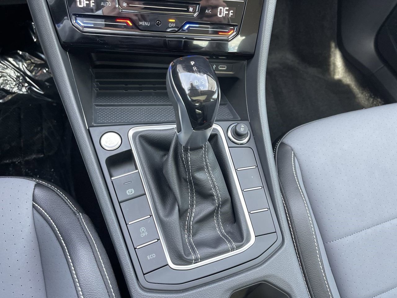 New 2026 Volkswagen Jetta SE image 26