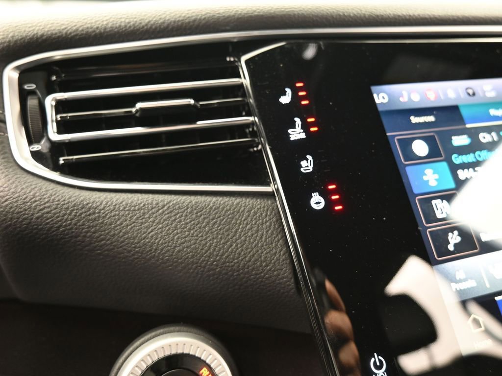 Used 2024 Jeep Wagoneer 2WD image 27