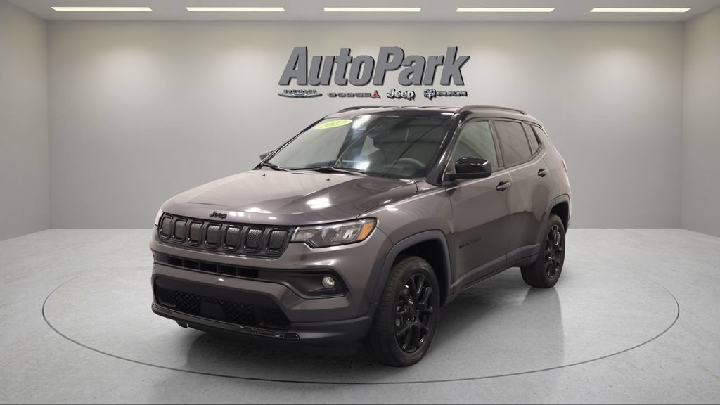 Certified 2022 Jeep Compass Latitude AWD/4WD image 4