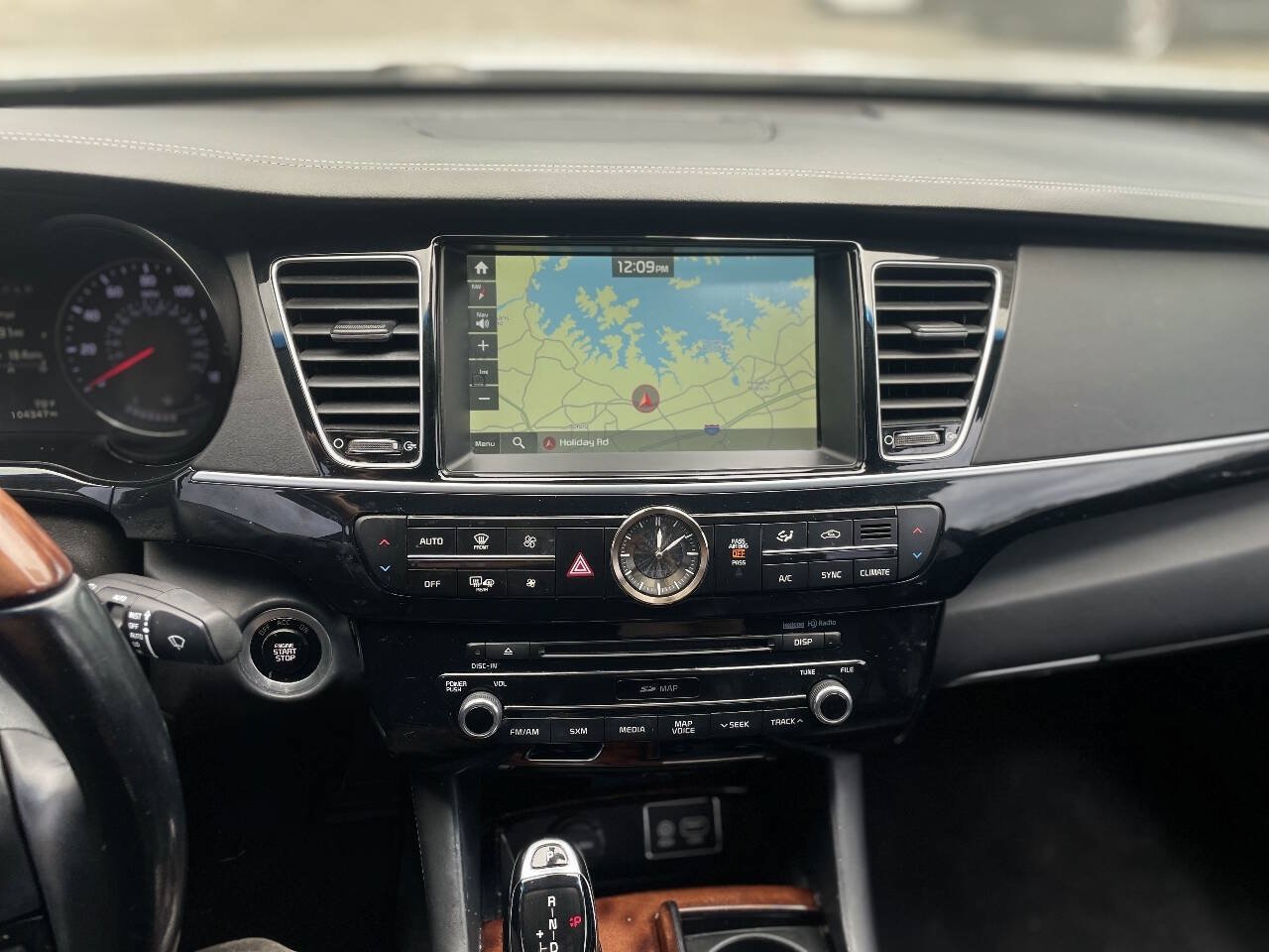 Used 2016 Kia K900 Luxury RWD image 19