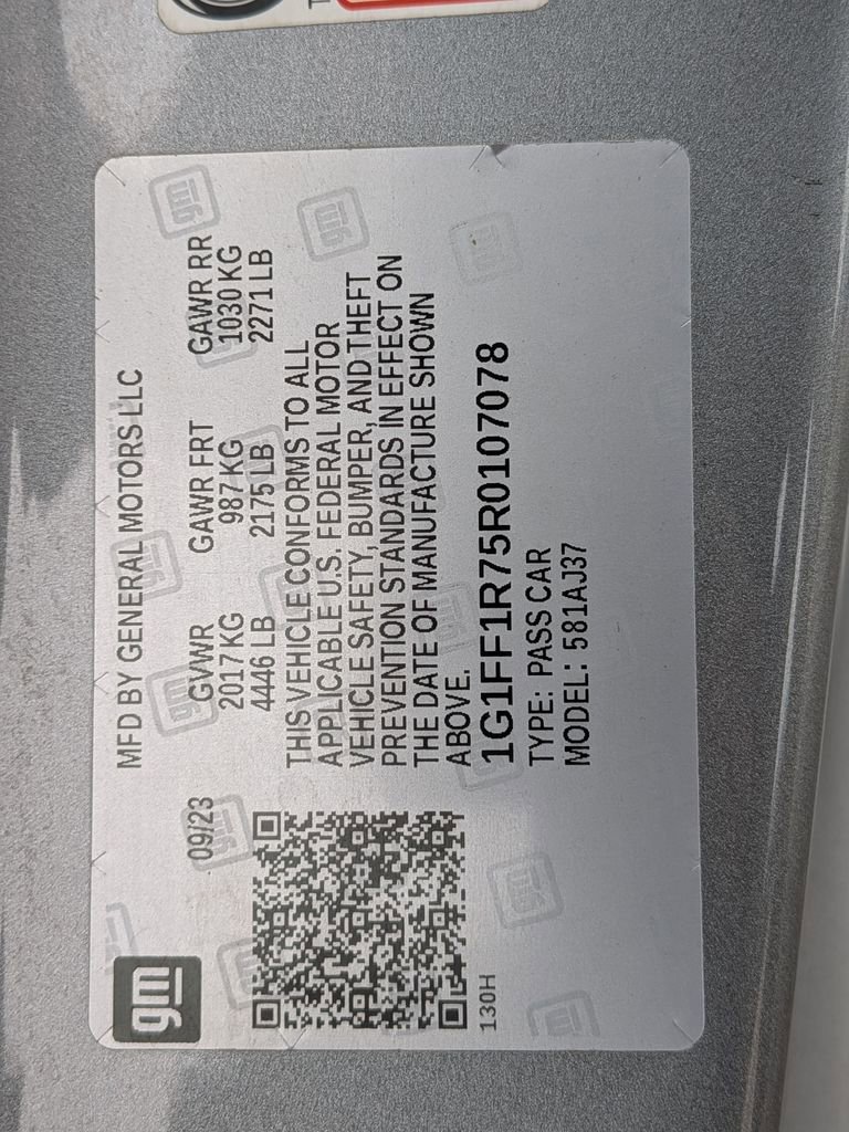 Used 2024 Chevrolet Camaro LT w/ RS Package image 32