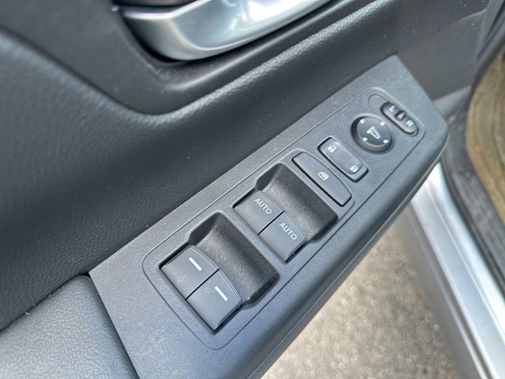 Used 2023 Honda CR-V Sport image 17