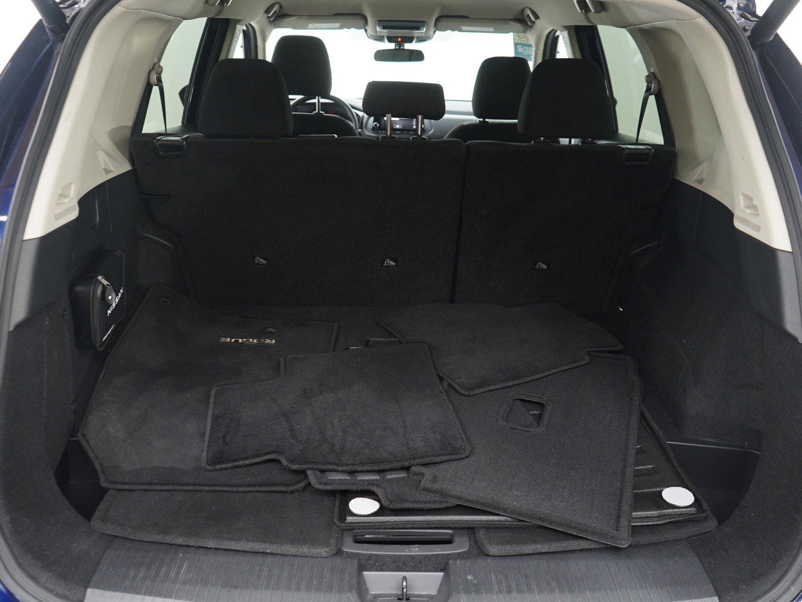 Used 2025 Nissan Rogue SV image 20