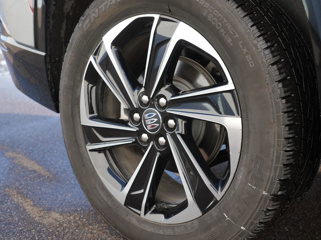 Used 2025 Buick Enclave Sport Touring image 31