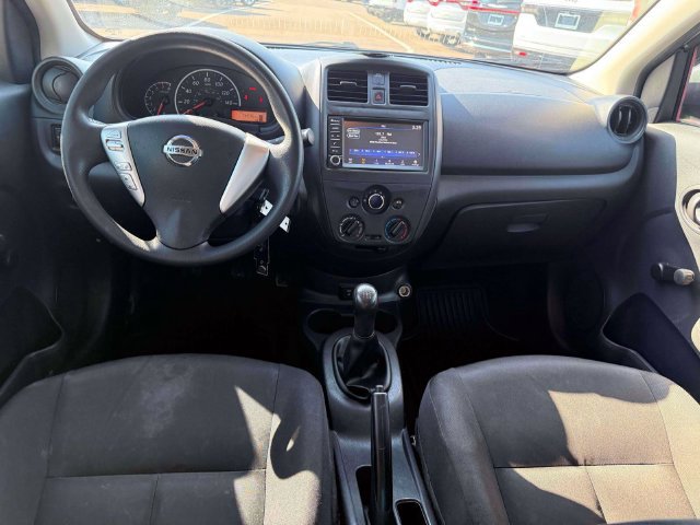 Used 2019 Nissan Versa S FWD image 14