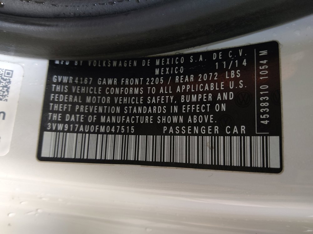 Used 2015 Volkswagen Golf S image 33