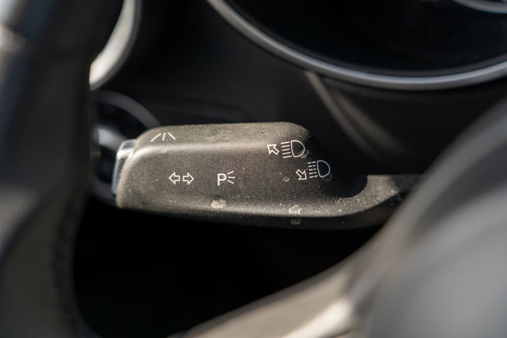Used 2018 Alfa Romeo Stelvio AWD image 29