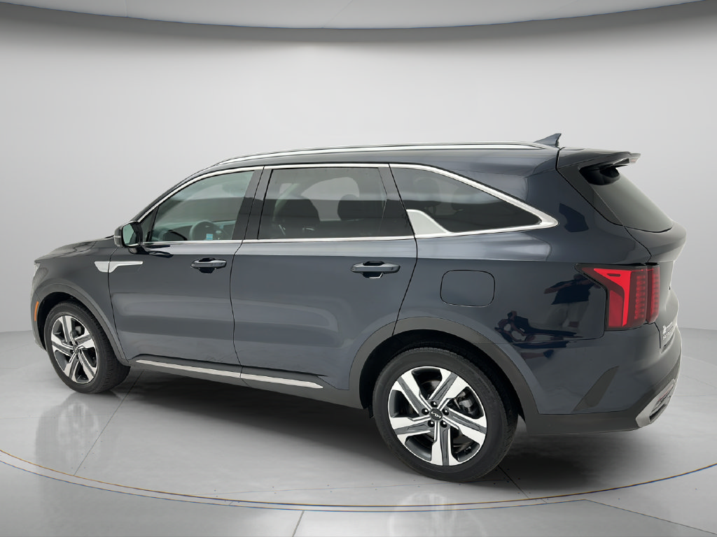 Used 2024 Kia Sorento EX AWD/4WD image 4