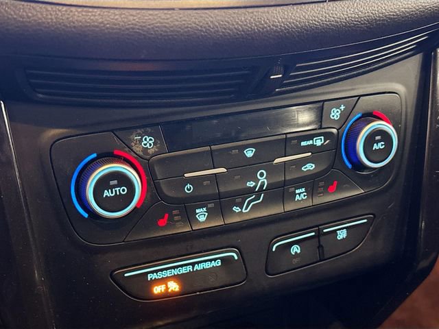 Used 2018 Ford Escape SE w/ SE Sport Appearance Package image 17