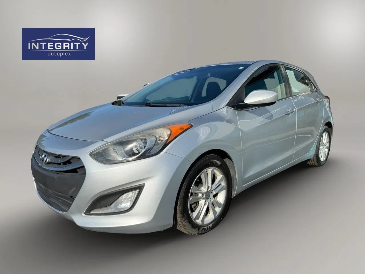 Used 2015 Hyundai Elantra GT FWD image 1