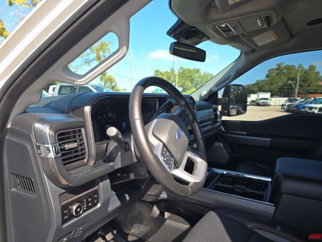 Certified 2025 Ford F350 Lariat w/ Lariat Ultimate Package AWD/4WD image 11