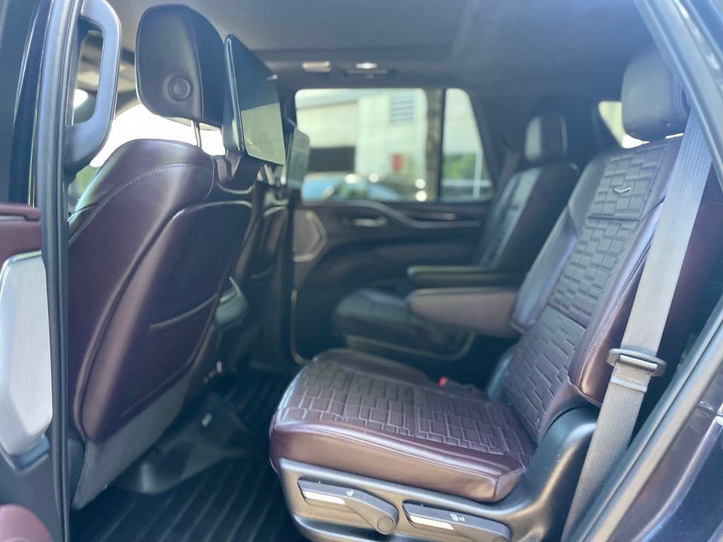 Used 2022 Cadillac Escalade Sport Platinum AWD/4WD image 20