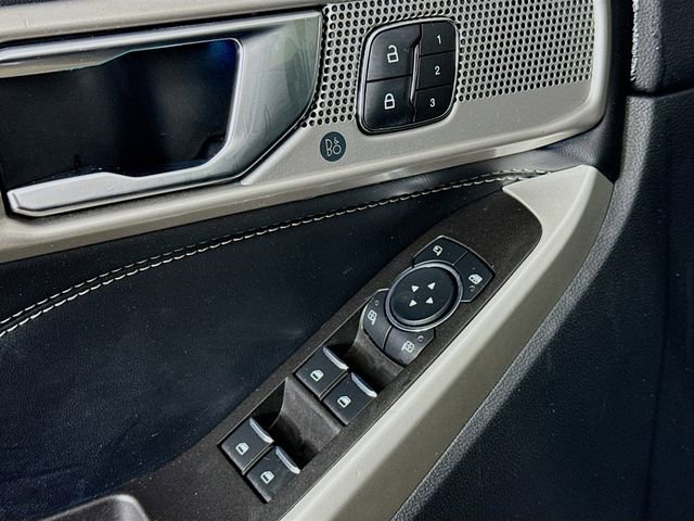 Certified 2022 Ford Explorer Limited w/ Equipment Group 301A image 18