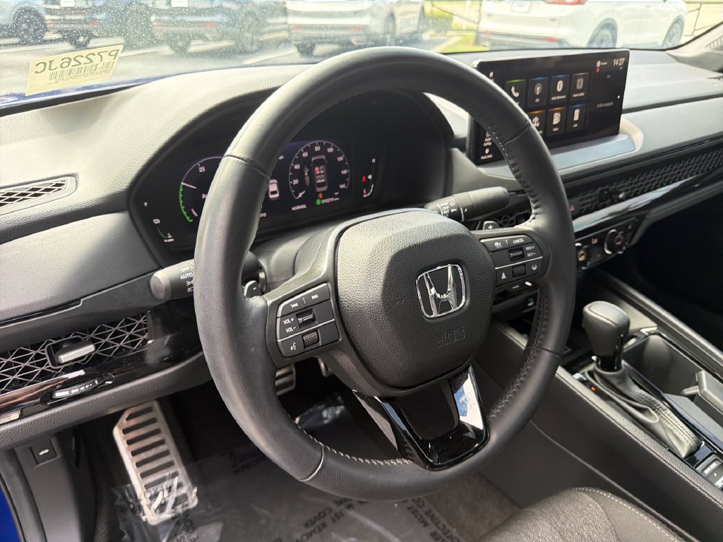 Used 2025 Honda Accord Sport image 45