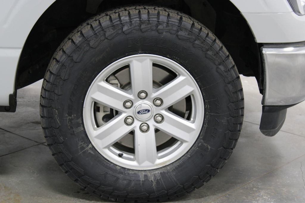 Used 2023 Ford F150 XLT w/ Trailer Tow Package image 12