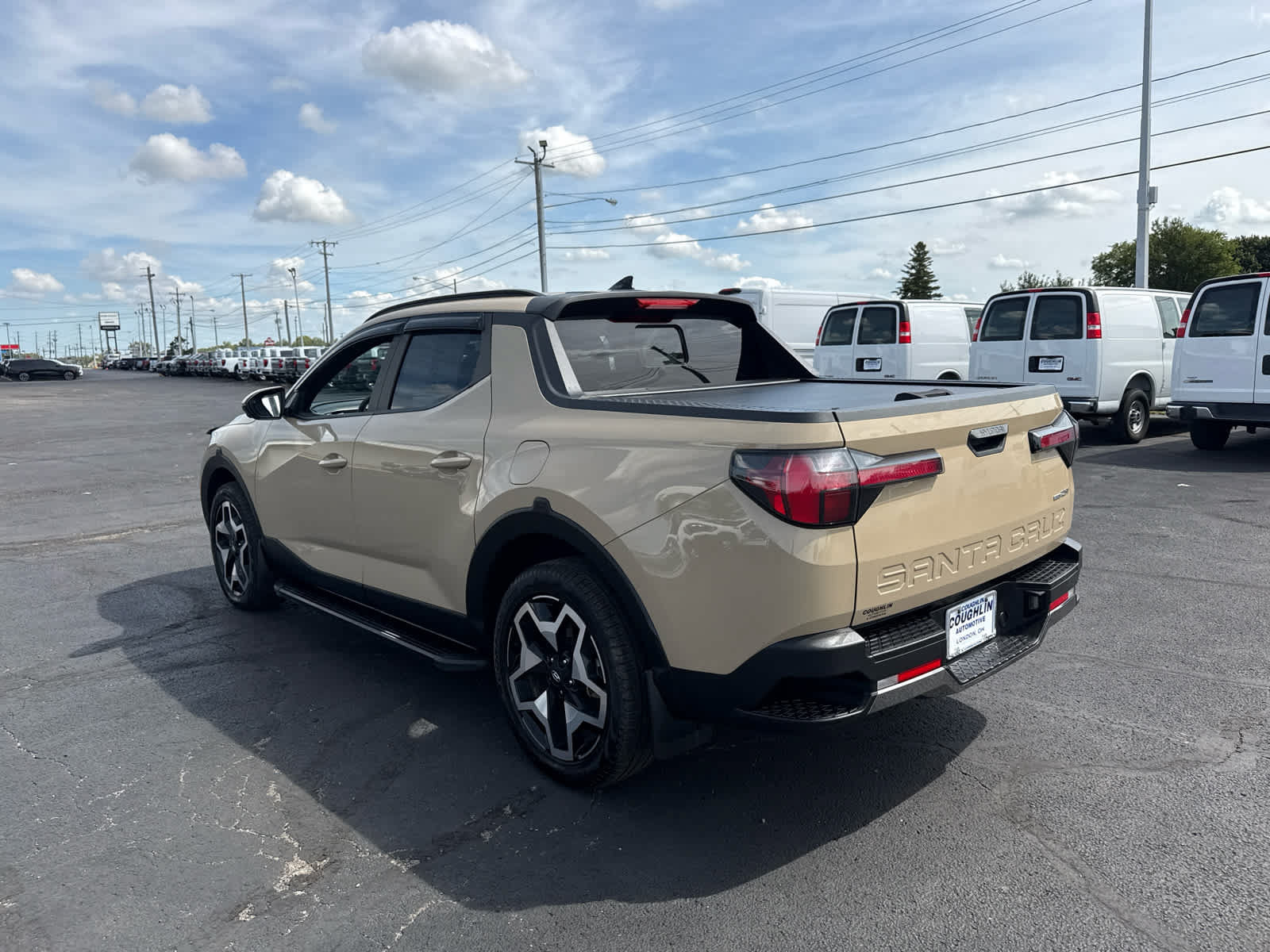 Used 2023 Hyundai Santa Cruz Limited AWD/4WD image 3