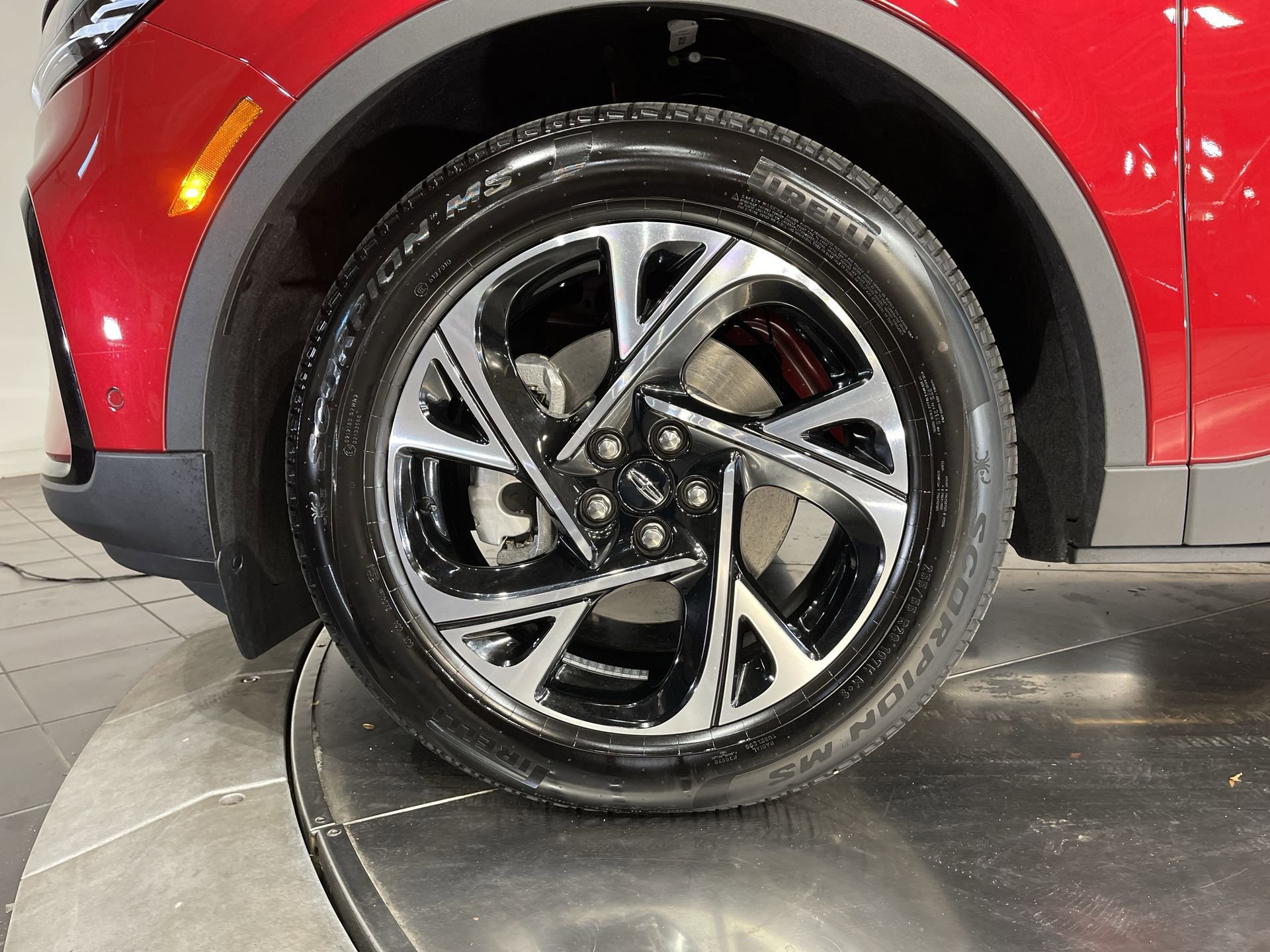 New 2024 Lincoln Nautilus Premier w/ Equipment Group 102A image 36