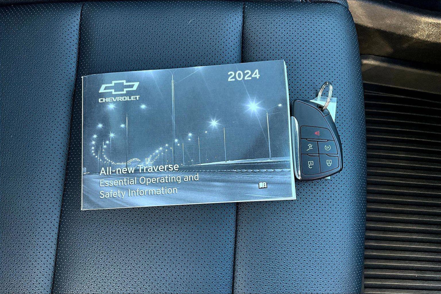 Used 2024 Chevrolet Traverse Z71 w/ Enhanced Driving Package image 12