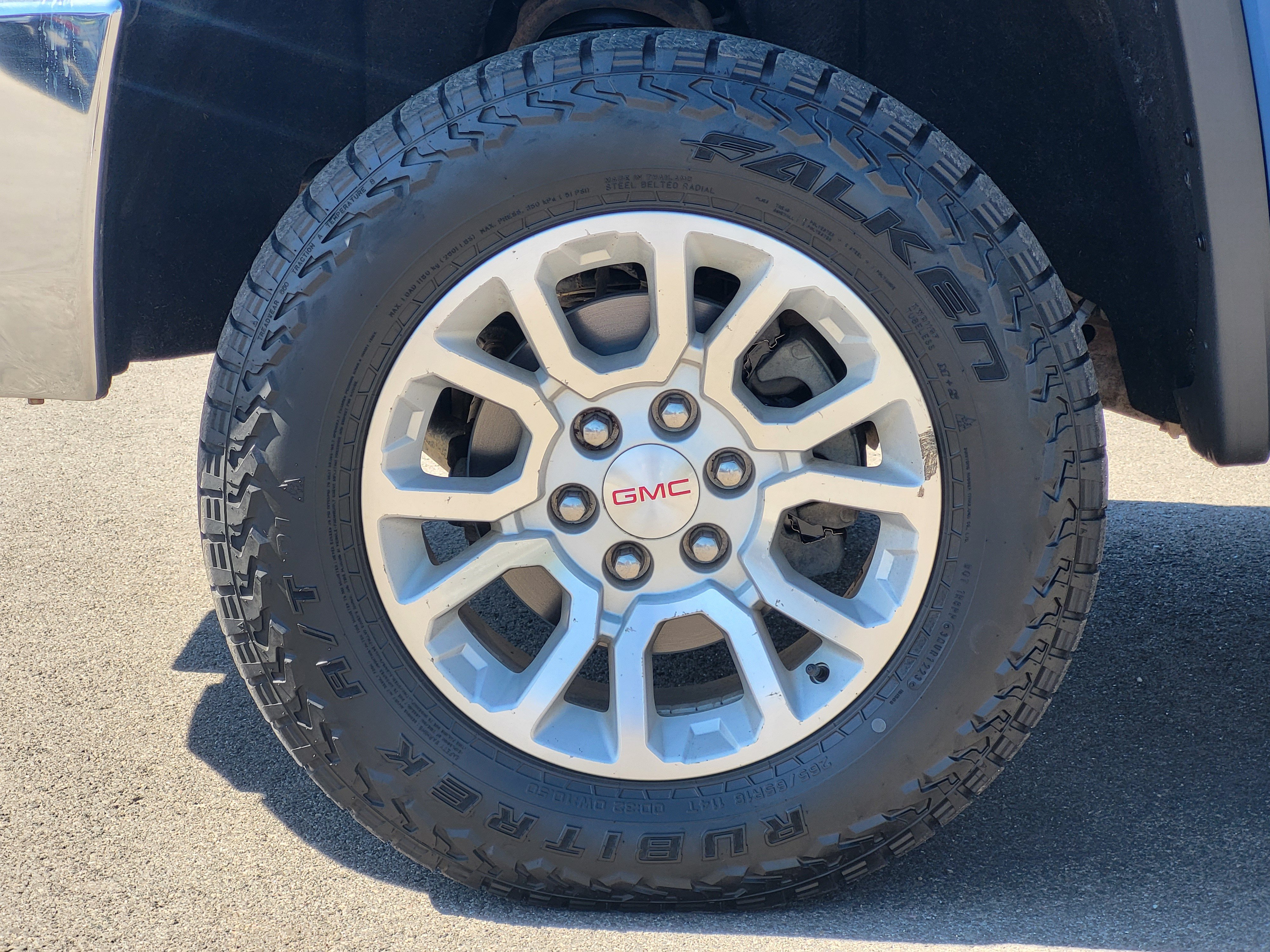 Certified 2018 GMC Sierra 1500 SLE w/ SLE Value Package AWD/4WD image 10