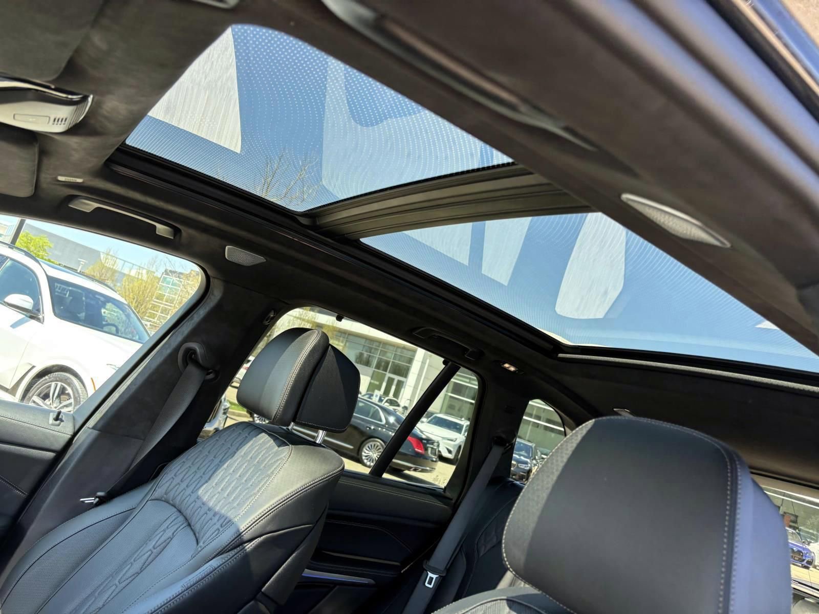 Used 2024 BMW X5 M60i image 26