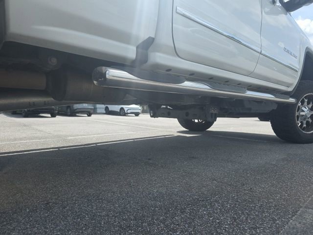 Used 2017 GMC Sierra 2500 Denali w/ Duramax Plus Package image 13