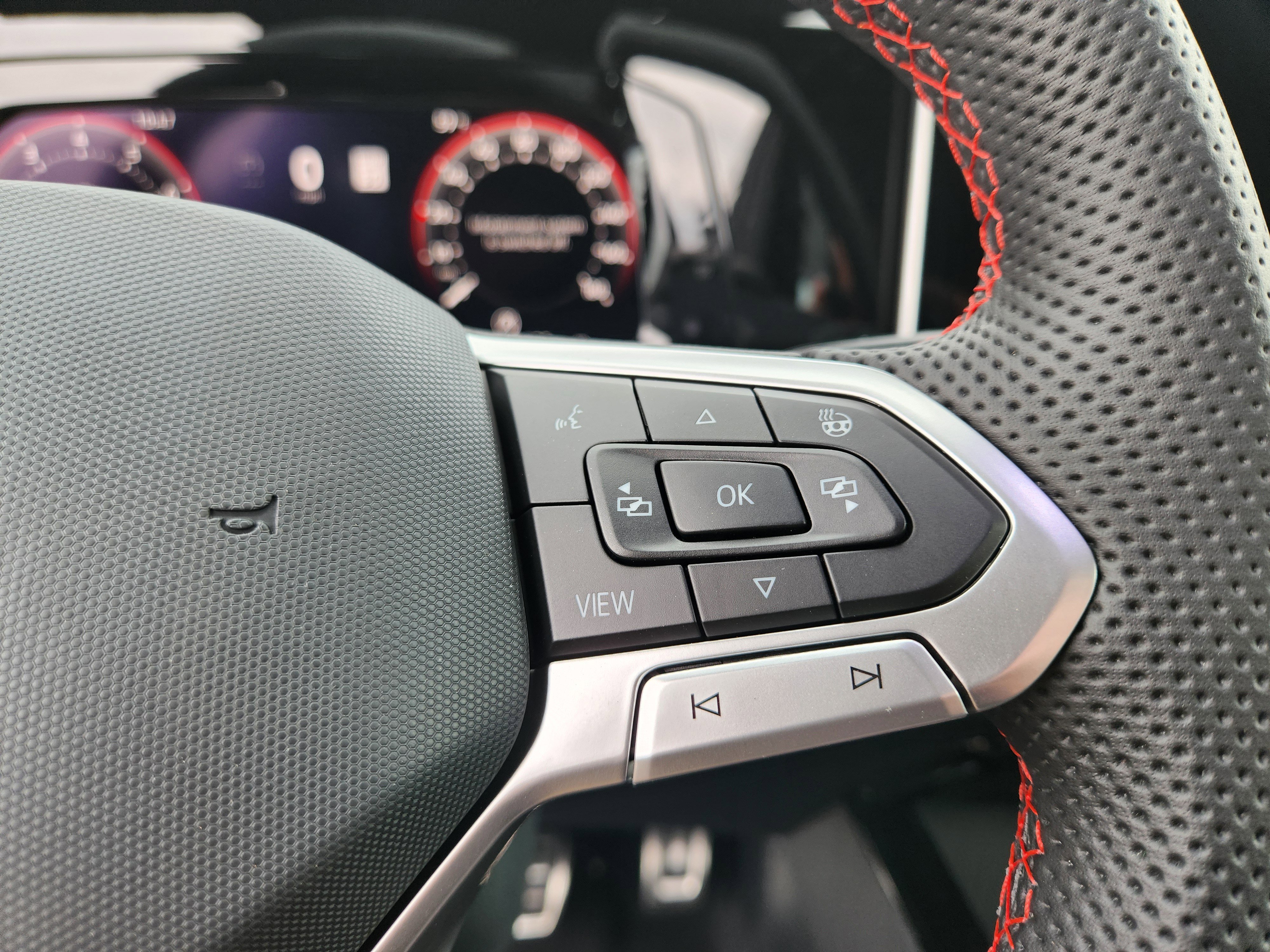 New 2025 Volkswagen GTI SE image 14