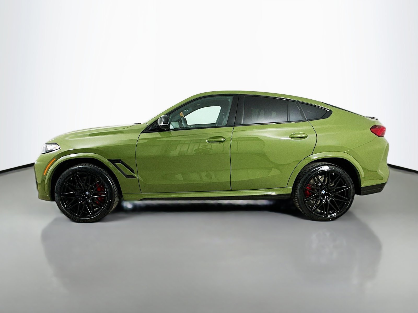 New 2027 BMW X6 M Competition w/ Executive Package AWD/4WD image 8